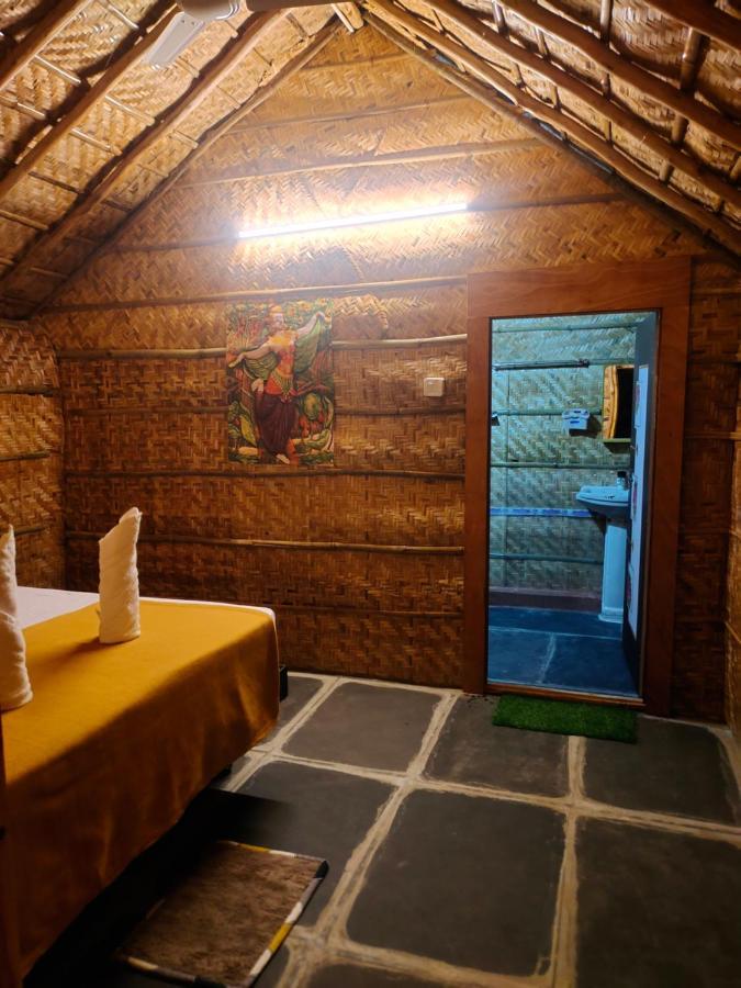 Waterfall Guesthouse Hampi Zewnętrze zdjęcie